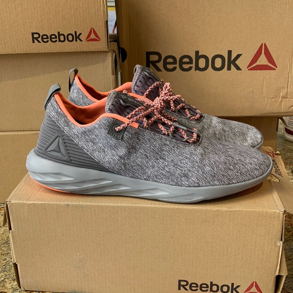 Reebok AstroRide running sneakers - pink/gray, size 7